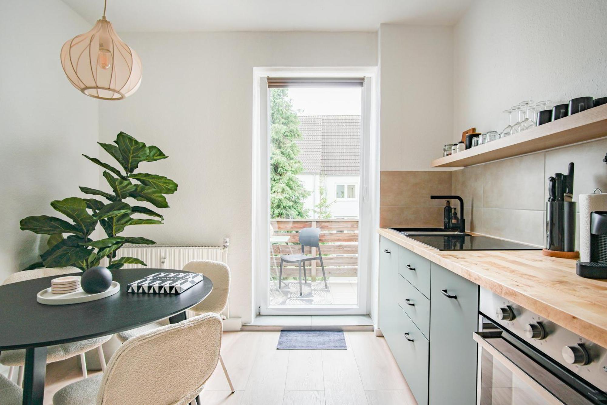 Homefy Balcony Apartment - Up To 4 People - Close To Fair - Free Parking Есен Екстериор снимка